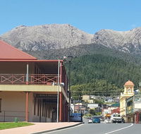 Mt Lyell Motor Inn - Pubs and Clubs