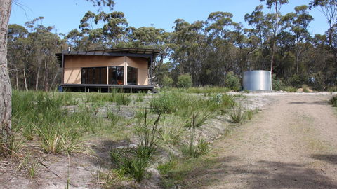 BAY OF FIRES ECO HUT Off Grid Experience At Binalong Bay - Go Out 20