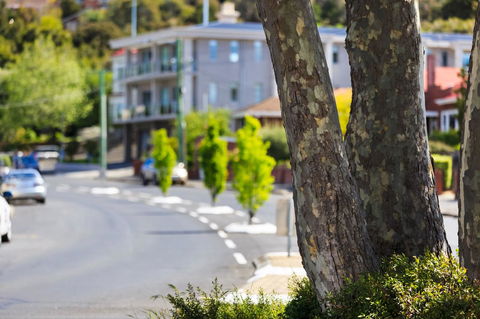 WEST NEST | Classic 3BR Hobart Terrace BEST Location, View, Close To City - Pubs and Clubs 20