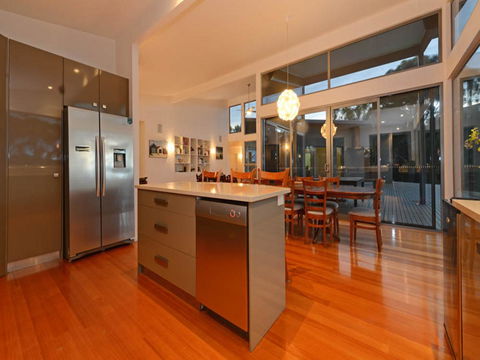 Cloudy Bay Lagoon Estate - Go Out 6