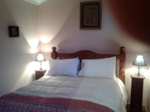 St. Pauls Bed & Breakfast - Pubs and Clubs 35