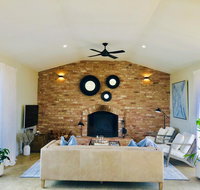 EMBRACING EVANDALE - Hosted by L'Abode Accommodation - Pubs and Clubs