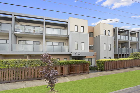 Astra Apartments Glen Waverley @Springvale RD - Pubs and Clubs 15
