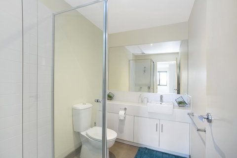 Astra Apartments Glen Waverley @Springvale RD - Pubs and Clubs 5