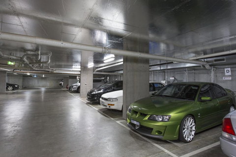 Astra Apartments Glen Waverley @Springvale RD - Pubs and Clubs 1