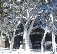 Ramada Resort by Wyndham Dinner Plain Mt Hotham - Pubs and Clubs