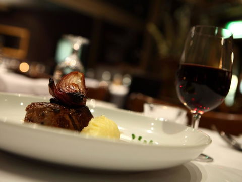 Club Wyndham Dinner Plain, Trademark Collection By Wyndham - Pubs and Clubs 13