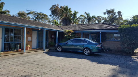 The Balnarring Motel - Pubs and Clubs 12