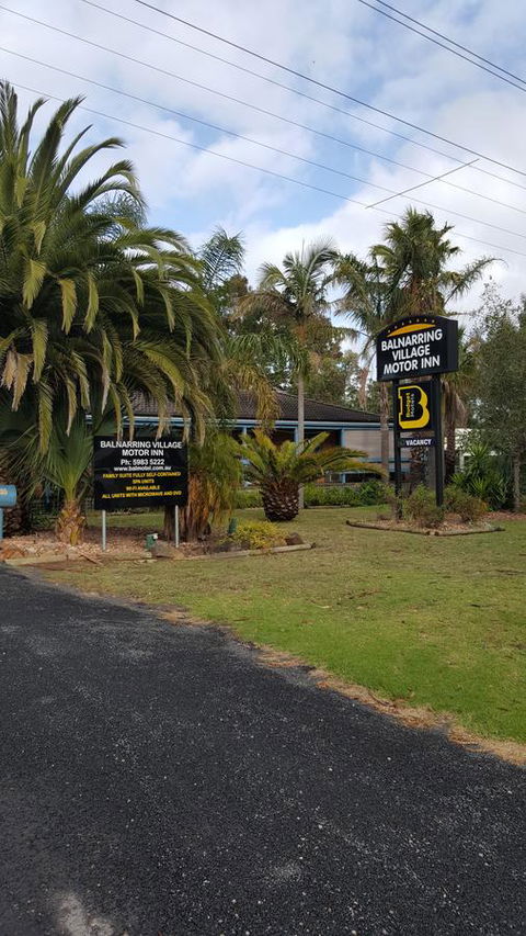 The Balnarring Motel - Pubs and Clubs 33