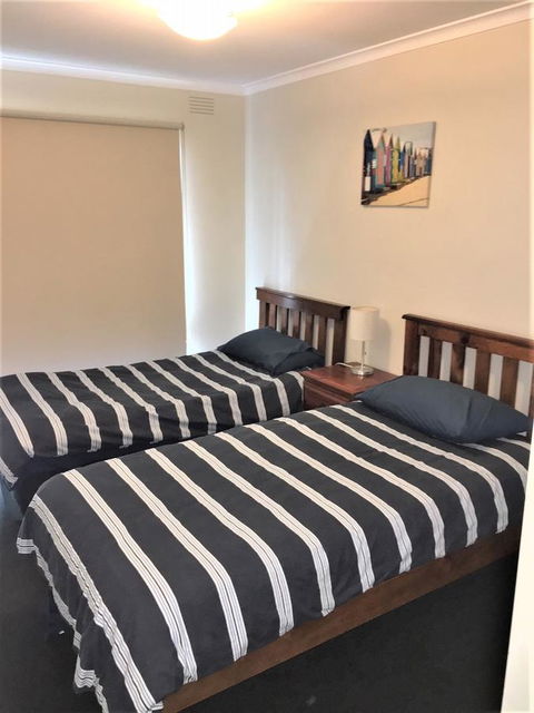 Kookas Retreat - Pubs and Clubs 10