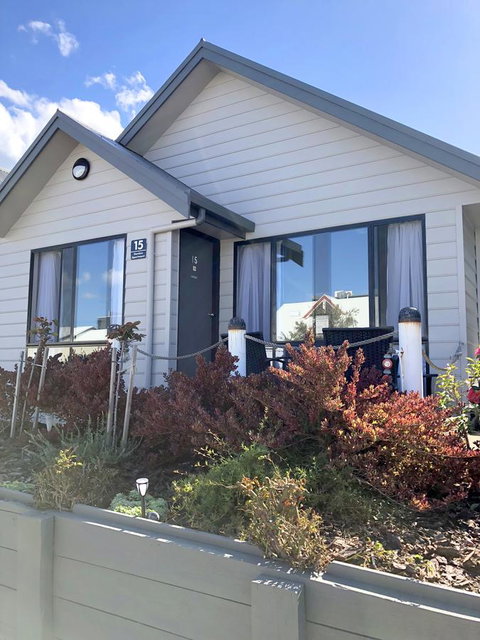 Apollo Bay Waterfront Motor Inn - Pubs and Clubs 23