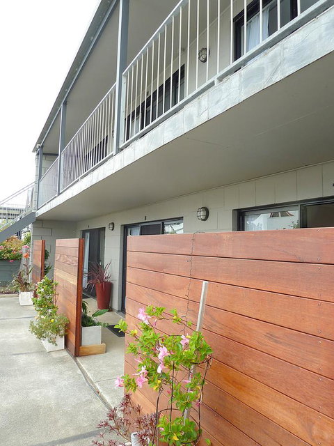 Apollo Bay Waterfront Motor Inn - Pubs and Clubs 16