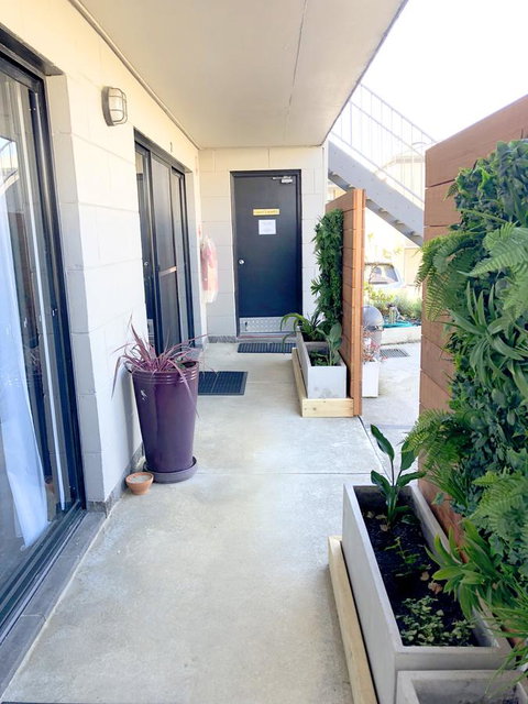 Apollo Bay Waterfront Motor Inn - Pubs and Clubs 19