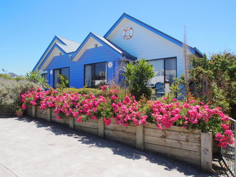 Apollo Bay Waterfront Motor Inn - Pubs and Clubs 32