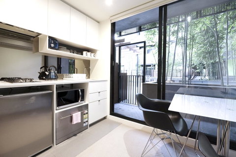 Mono Apartments On Franklin Street - Go Out 26