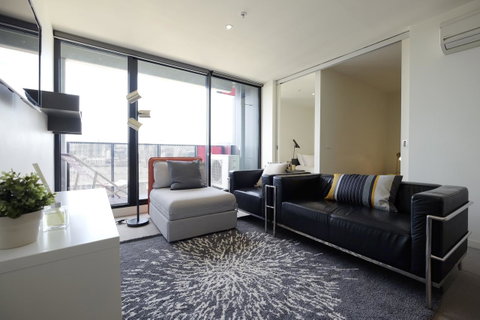Mono Apartments On Franklin Street - Go Out 0
