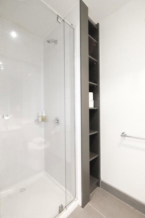 Mono Apartments On Franklin Street - Go Out 10