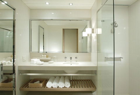 Crown Promenade Melbourne - Pubs and Clubs 6