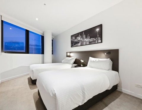 Experience Platinum Hotel Apartments - Go Out 6