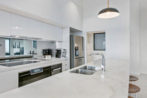 Experience Platinum Hotel Apartments - Go Out 10
