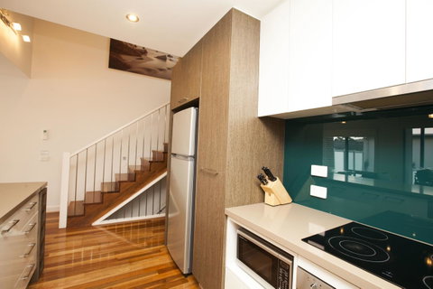 7 Falls Apartments - Pubs and Clubs 9