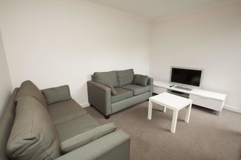 7 Falls Apartments - Pubs and Clubs 21
