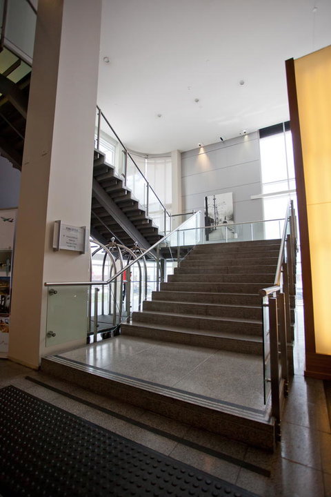 PARKROYAL Melbourne Airport - Pubs and Clubs 25