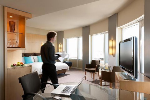 PARKROYAL Melbourne Airport - Pubs and Clubs 43