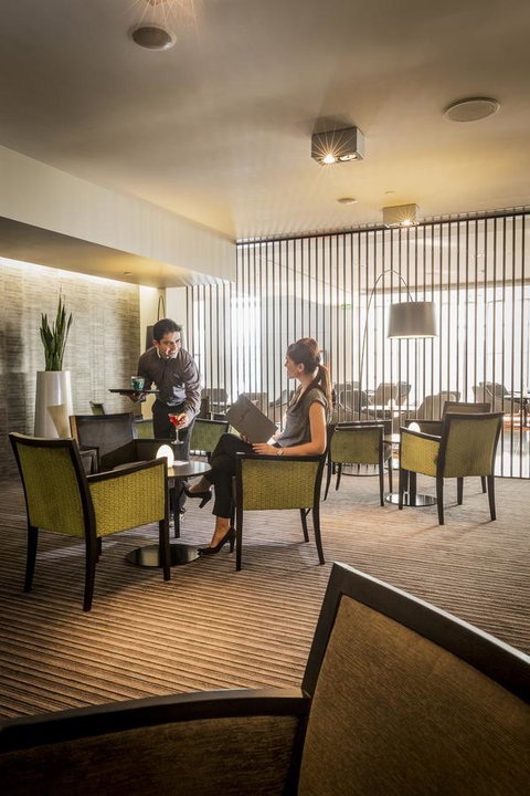 PARKROYAL Melbourne Airport - Pubs and Clubs 10