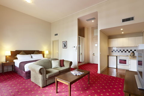 Grand Hotel Melbourne - Go Out 16