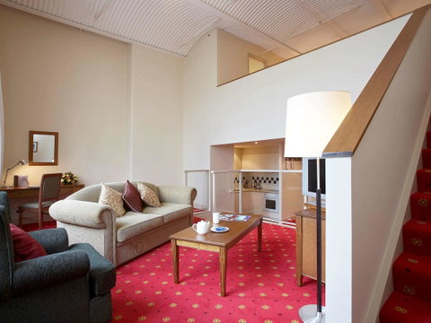 Grand Hotel Melbourne - Go Out 39
