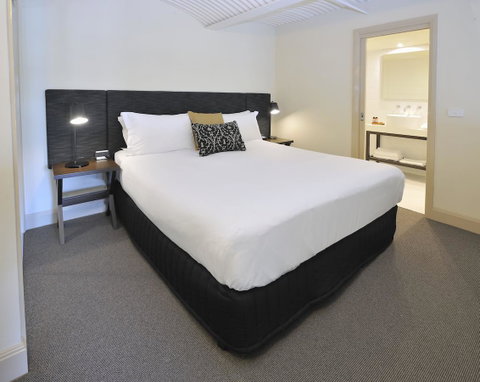 Grand Hotel Melbourne - Go Out 2
