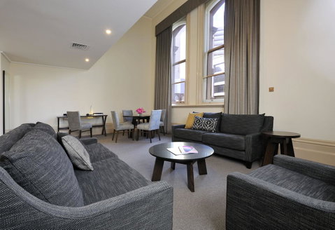 Grand Hotel Melbourne - Go Out 17