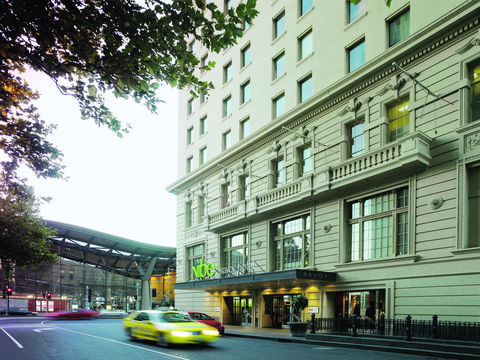 The Savoy Hotel On Little Collins Melbourne - Pubs and Clubs 2