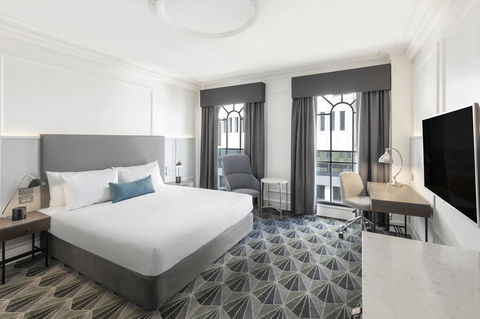 The Savoy Hotel On Little Collins Melbourne - Pubs and Clubs 13