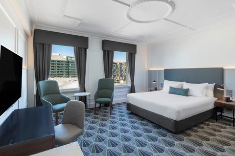 The Savoy Hotel On Little Collins Melbourne - Pubs and Clubs 11