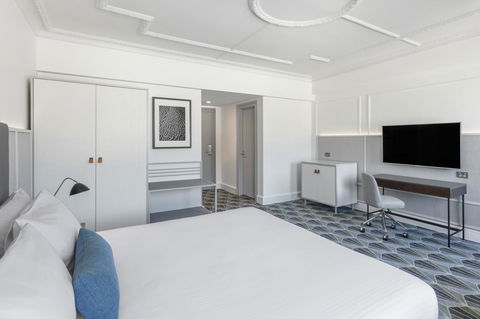 The Savoy Hotel On Little Collins Melbourne - Pubs and Clubs 15