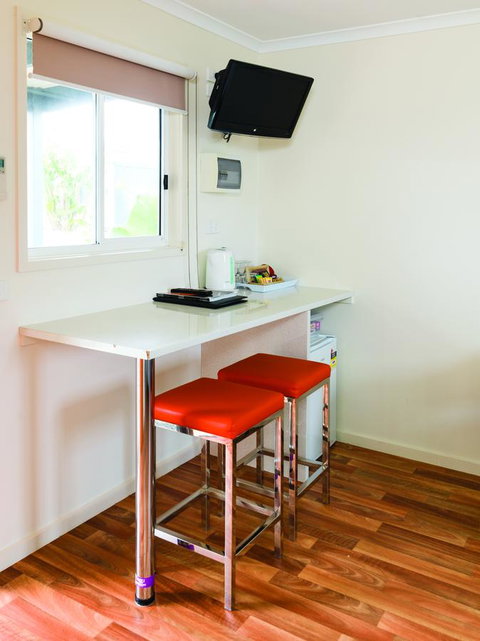 Amaroo Park - Pubs and Clubs 3