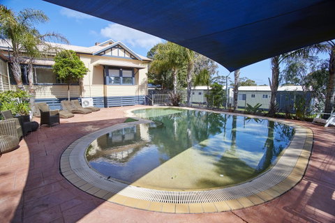 Amaroo Park - Pubs and Clubs 7