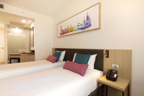 Ibis Melbourne Central - Go Out 10