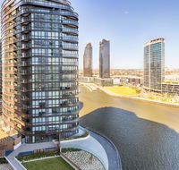 Orange Stay Apartments - Pubs and Clubs