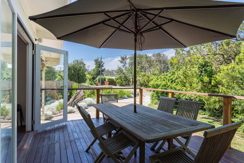 Blairgowrie Bella - Light Filled Home With Great Deck - Pubs and Clubs 1