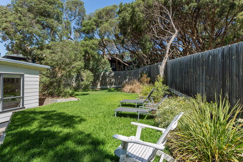 Blairgowrie Bella - Light Filled Home With Great Deck - Pubs and Clubs 10