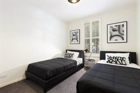 Melbourne Luxury Paradise - Go Out 8