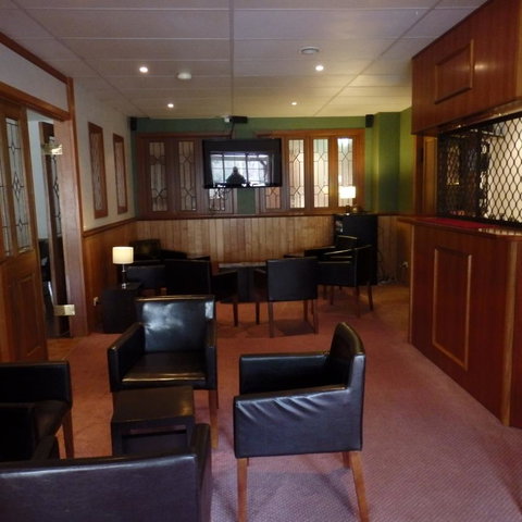 Bright Chalet - Pubs and Clubs 15