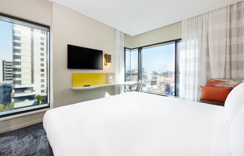 Holiday Inn Express Melbourne Southbank, An IHG Hotel - Go Out 2