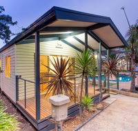 Torquay Holiday Park - Pubs and Clubs