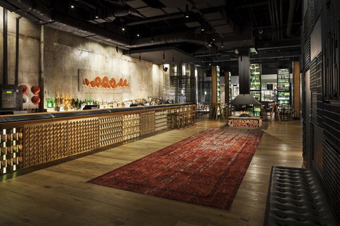DoubleTree By Hilton Melbourne - Go Out 26