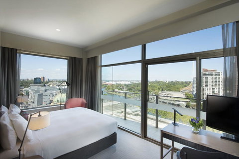 DoubleTree By Hilton Melbourne - Go Out 29