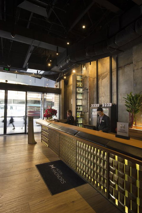 DoubleTree By Hilton Melbourne - Go Out 42